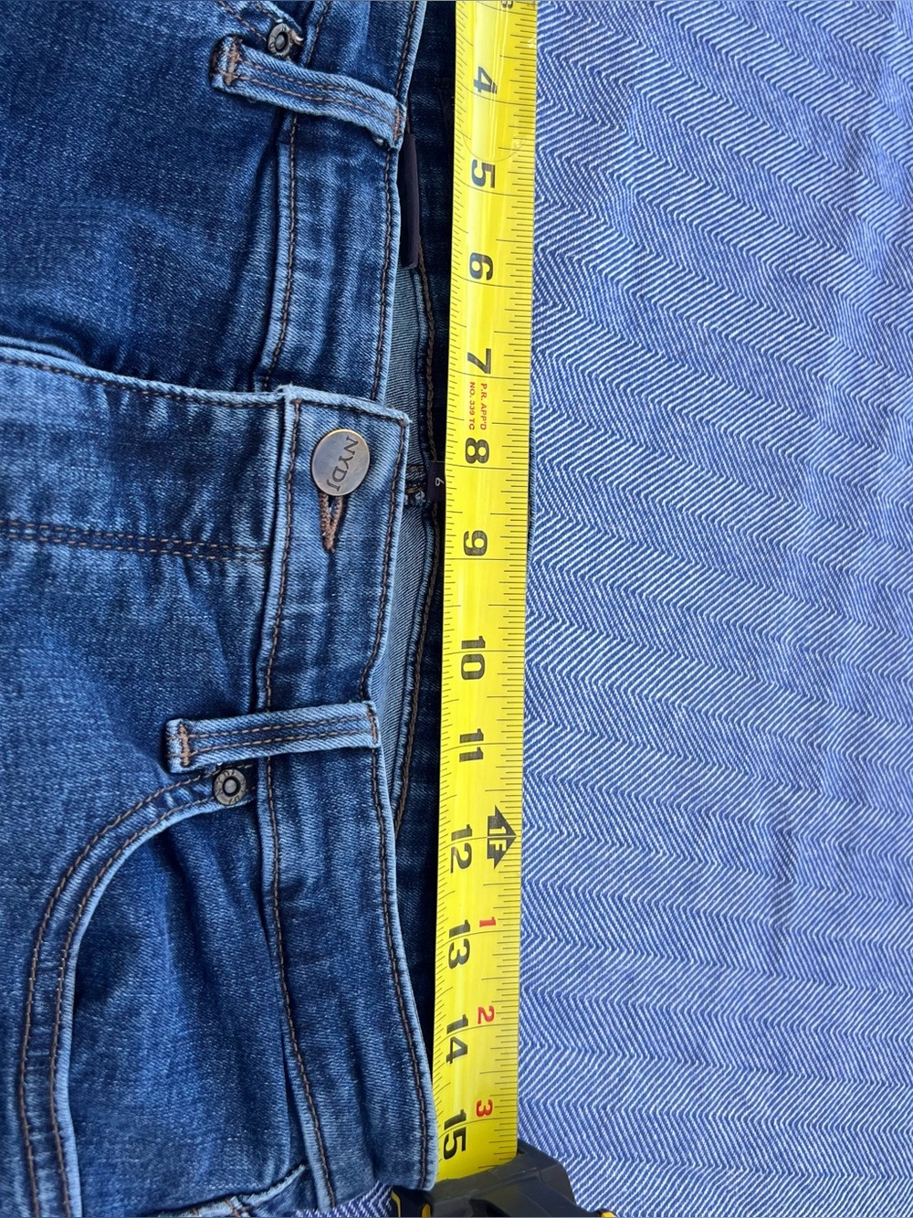 NYDJ Women's Dark Blue Slim Straight Jeans, size 6 - Picture 4 of 6